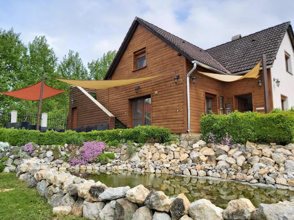Kovacsszenaja Vendeghaz Villa Eksteriør billede